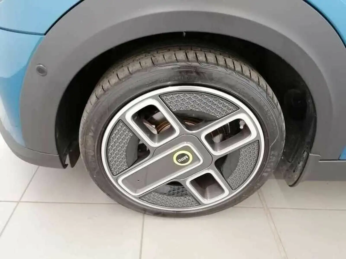2021-mini-cooper-e-cooper-s-collection-edition-big-10