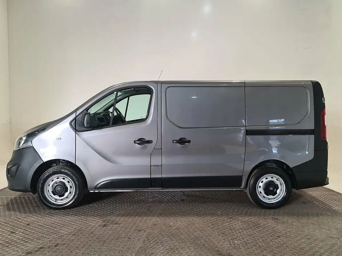 2018-vauxhall-vivaro-16cdti-2700-l1h1-120pseu6-big-12