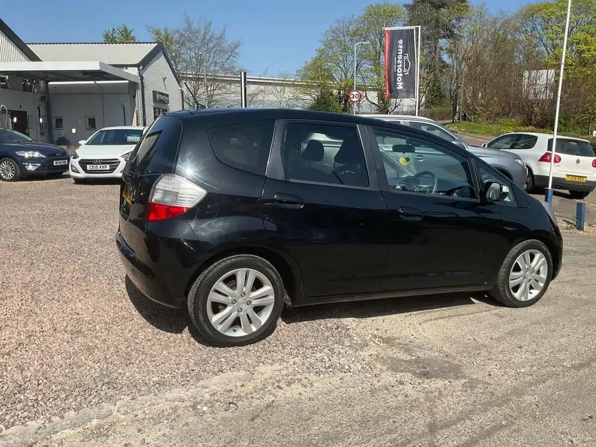 2010-honda-jazz-14-ex-big-67