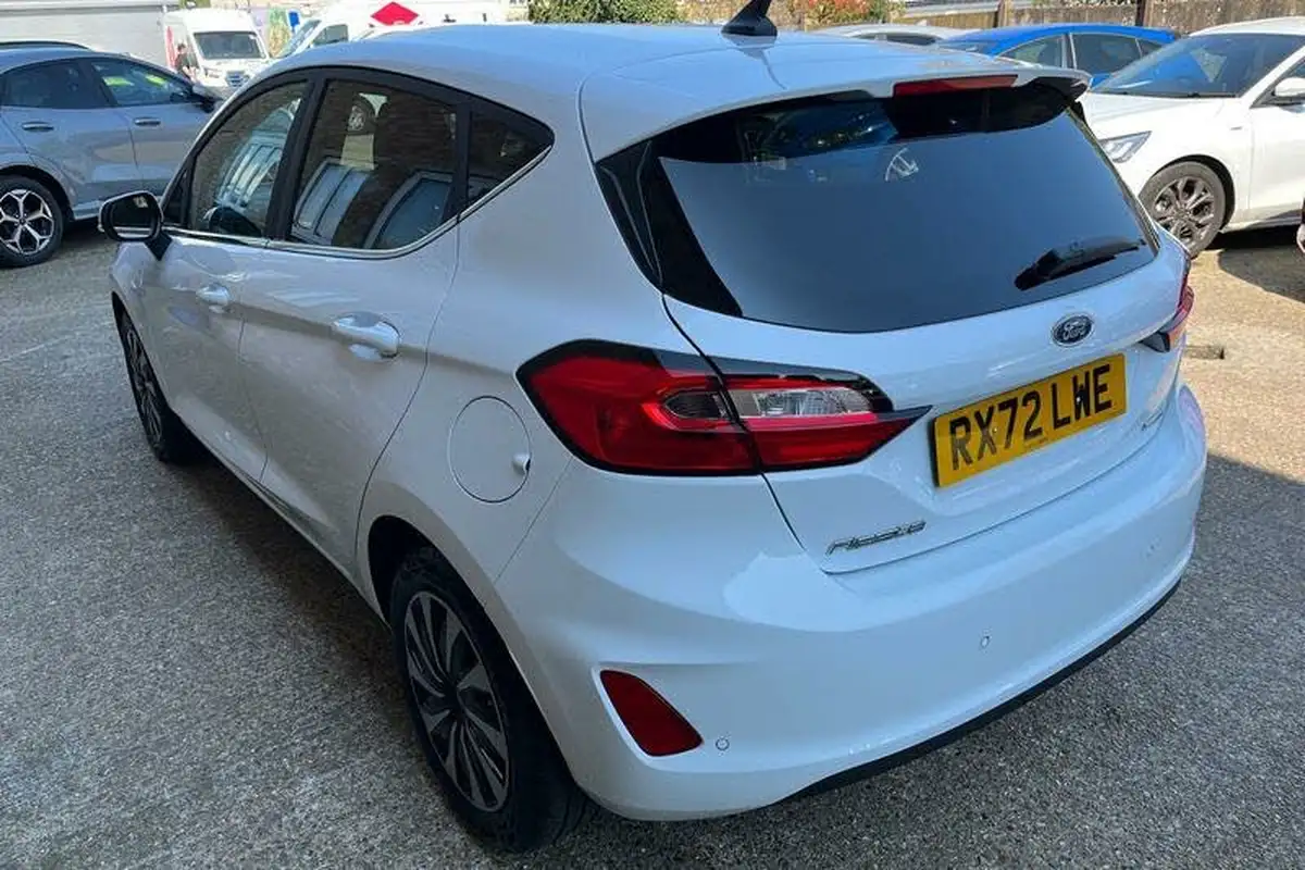 2022-ford-fiesta-10t-titanium-125ps-hybrid-mhev-powershift-big-32