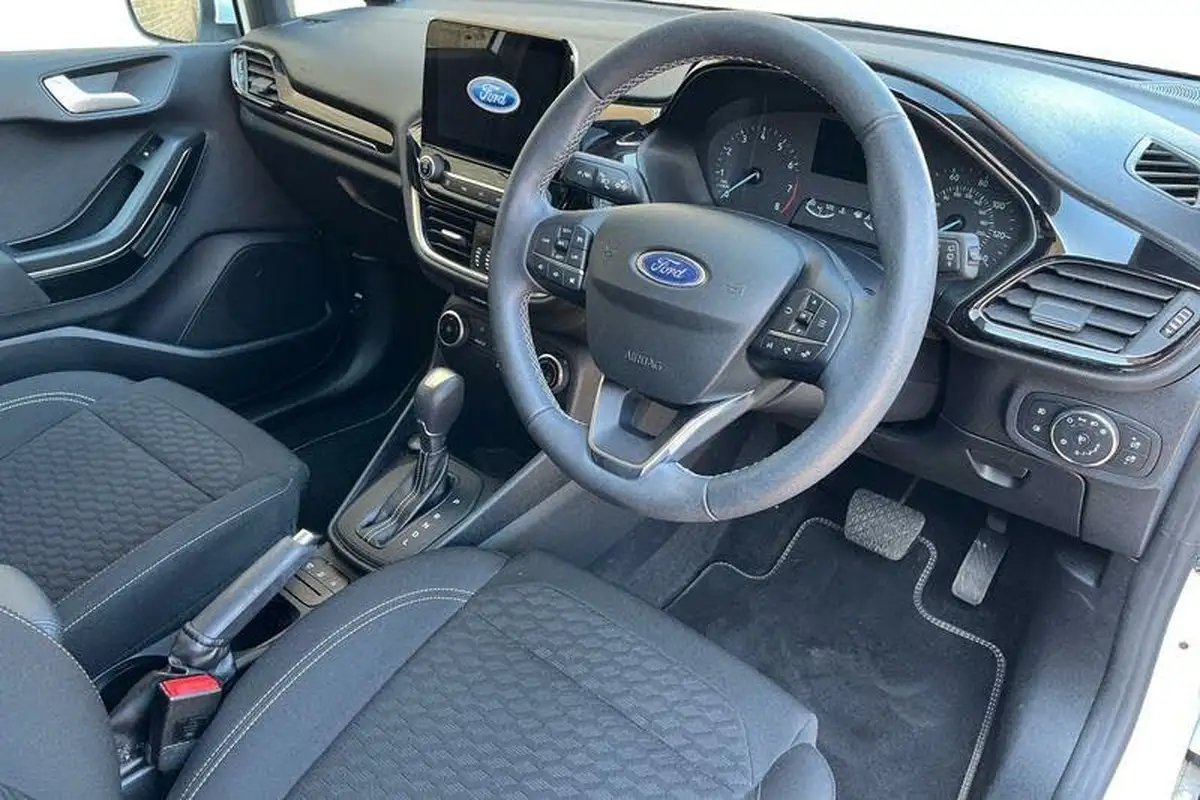 2022-ford-fiesta-10t-titanium-125ps-hybrid-mhev-powershift-big-8