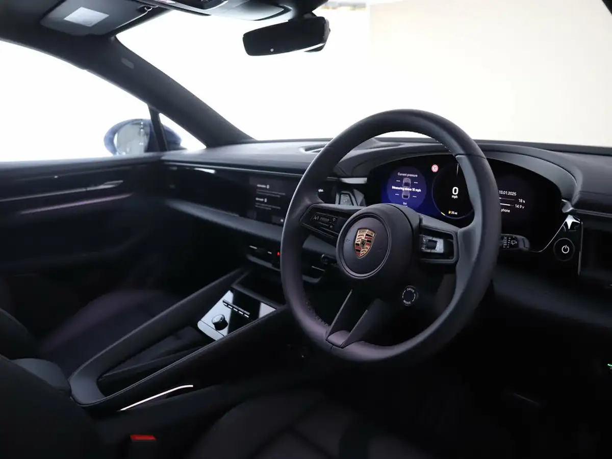 2025-porsche-macan-e-electric-big-9