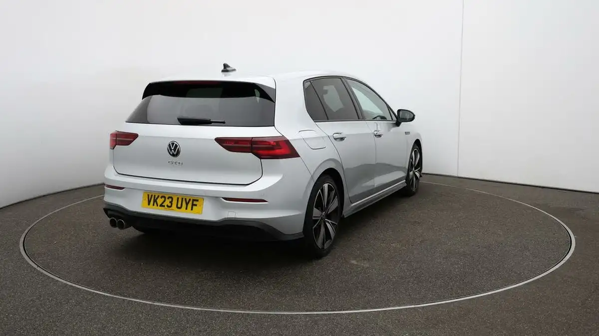 2023-volkswagen-golf-20tdi-gtd-big-48
