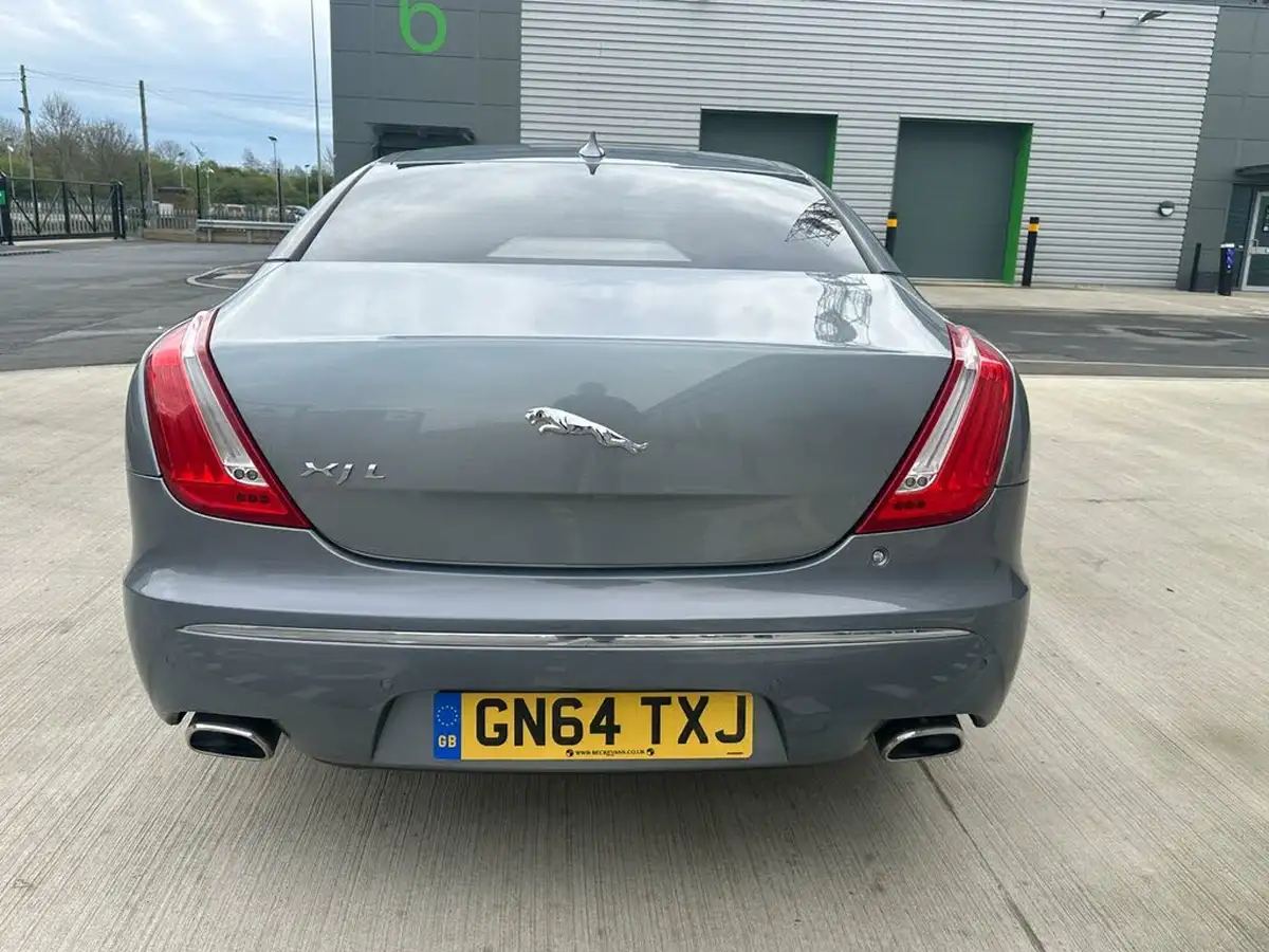 2014-jaguar-xj-series-30td-xj-premium-luxury-lwb-big-11