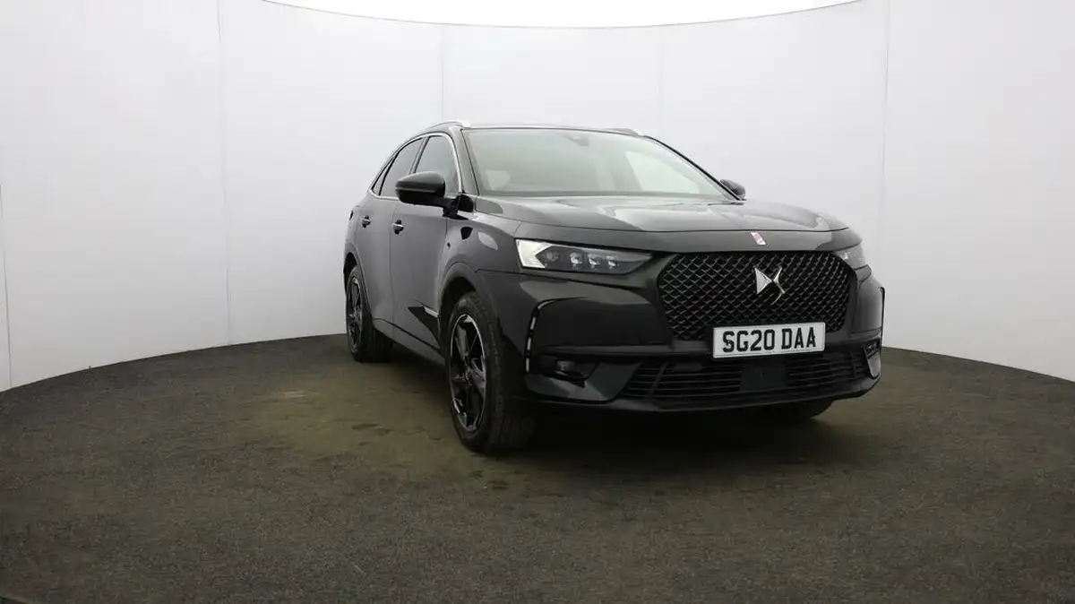2020-ds-ds-7-crossback-16-puretech-performance-line-180ps-big-38