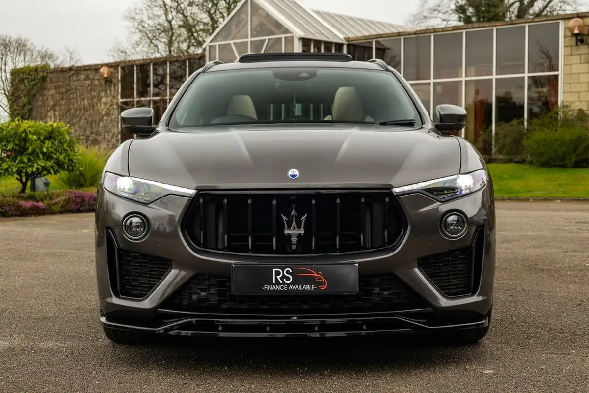 2021-maserati-levante-30-gransport-big-3