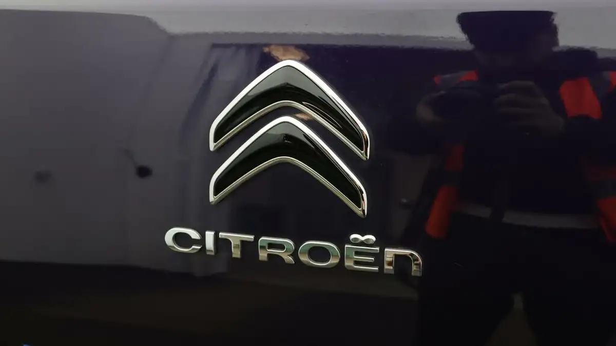 2019-citroen-c4-cactus-12-puretech-flair-110ps-big-20