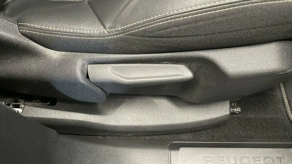 2020-peugeot-5008-suv-15-bluehdi-gt-line-eat8-big-22