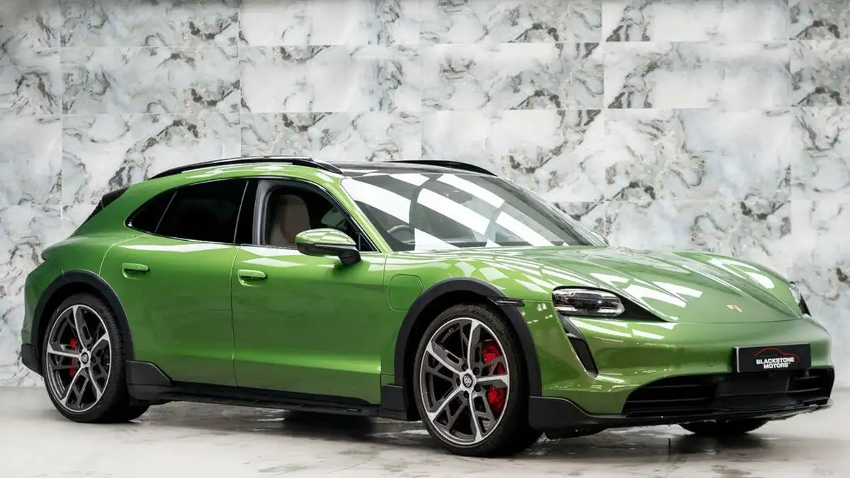 2021-porsche-taycan-e-4s-cross-turismo-awd-big-0