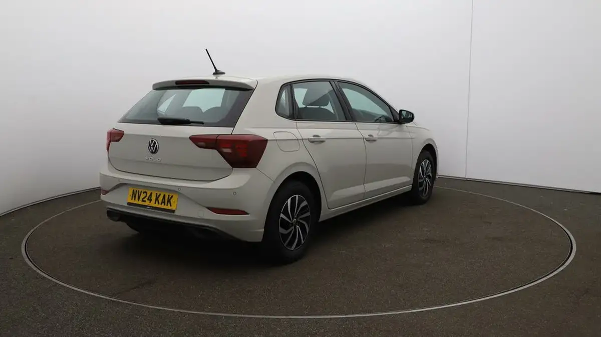 2024-volkswagen-polo-10-tsi-life-big-7