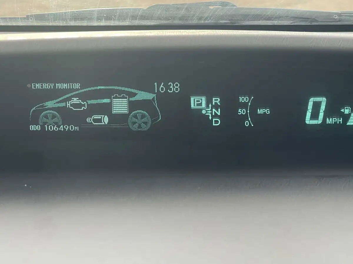 2011-toyota-prius-18-vvt-i-t-spirit-leather-1794cc-big-15