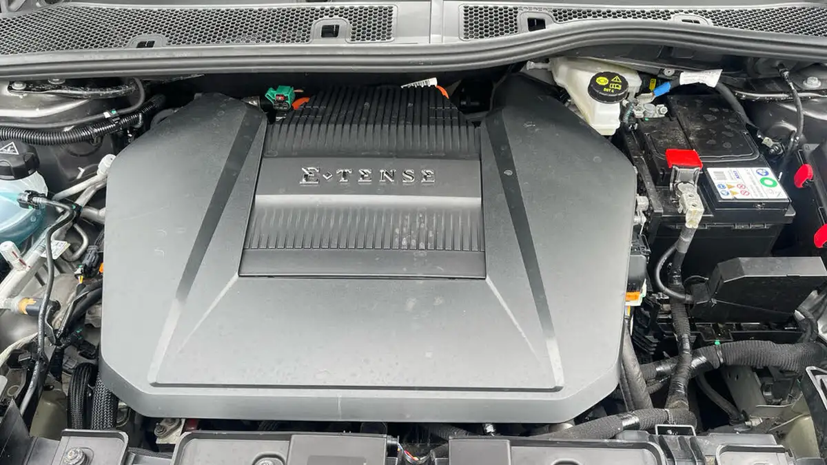 2021-ds-ds-3-crossback-e-tense-performance-line-big-15