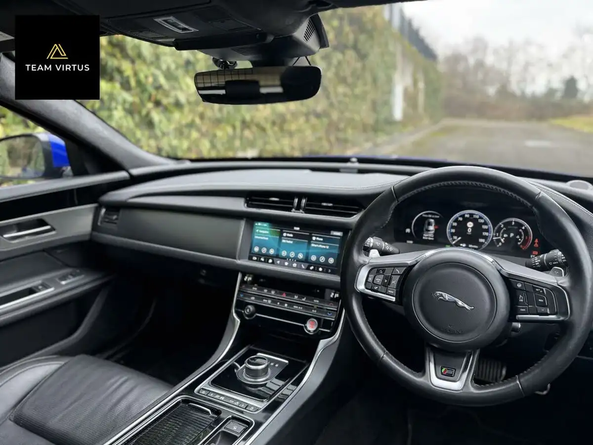 2019-jaguar-xf-30td-ss-sportbrake-5d-big-42