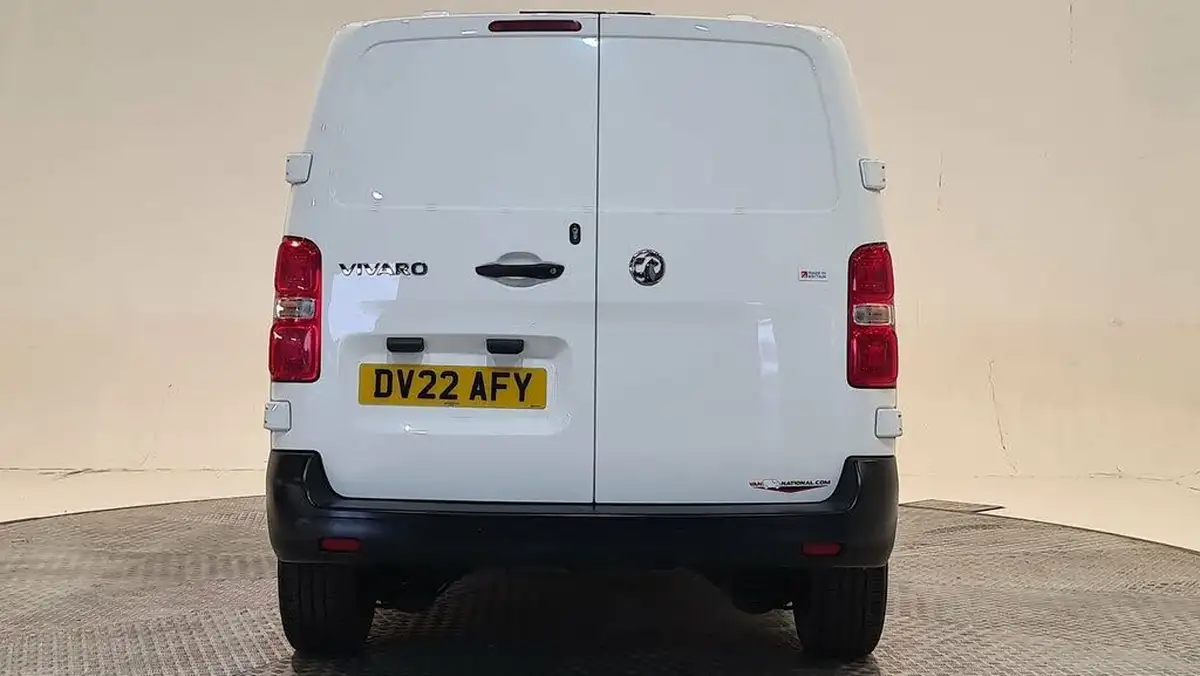 2022-vauxhall-vivaro-15td-2900-l1h1-dynamic-big-18