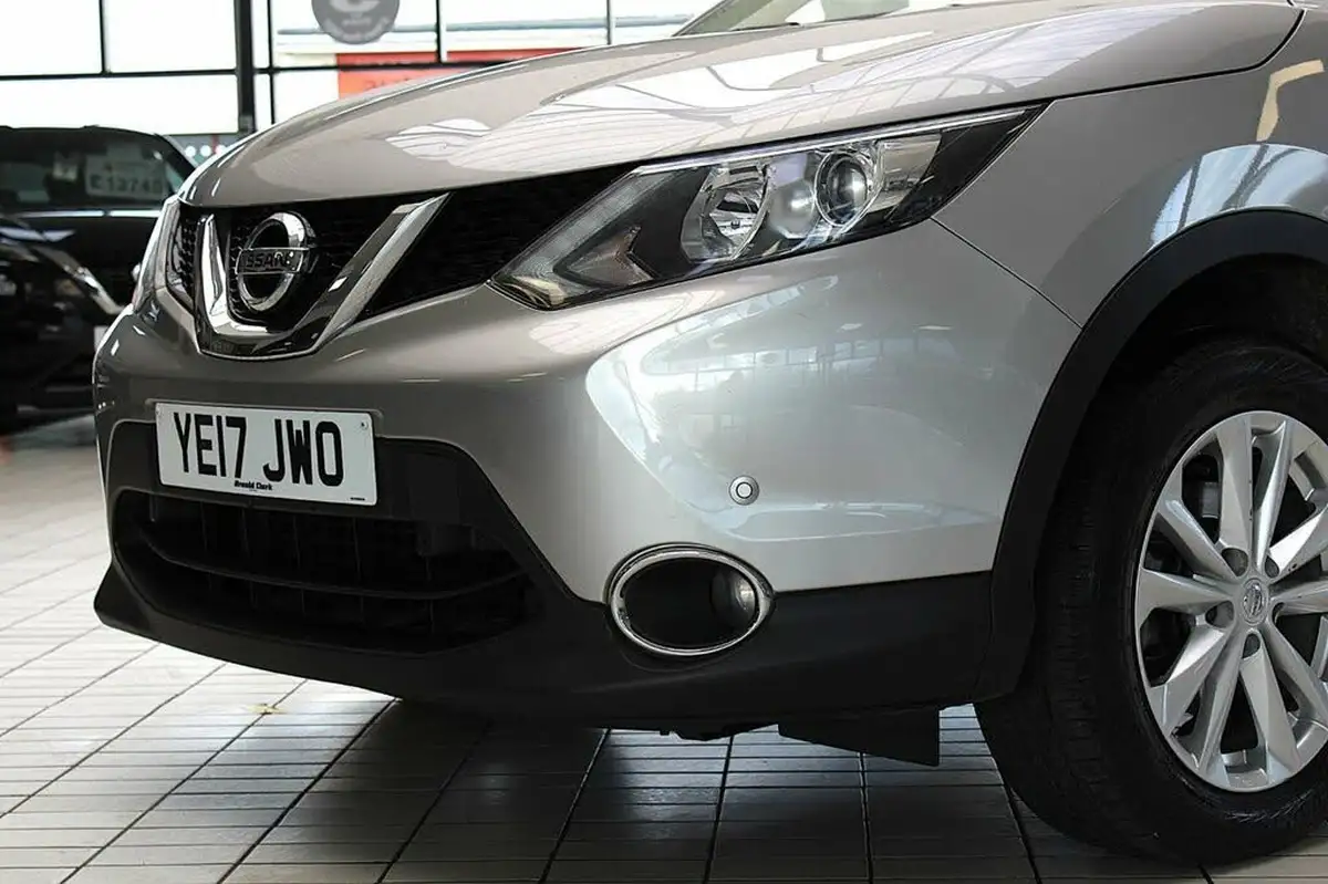 2017-nissan-qashqai-15dci-acenta-smart-vision-packtech-pack-big-2