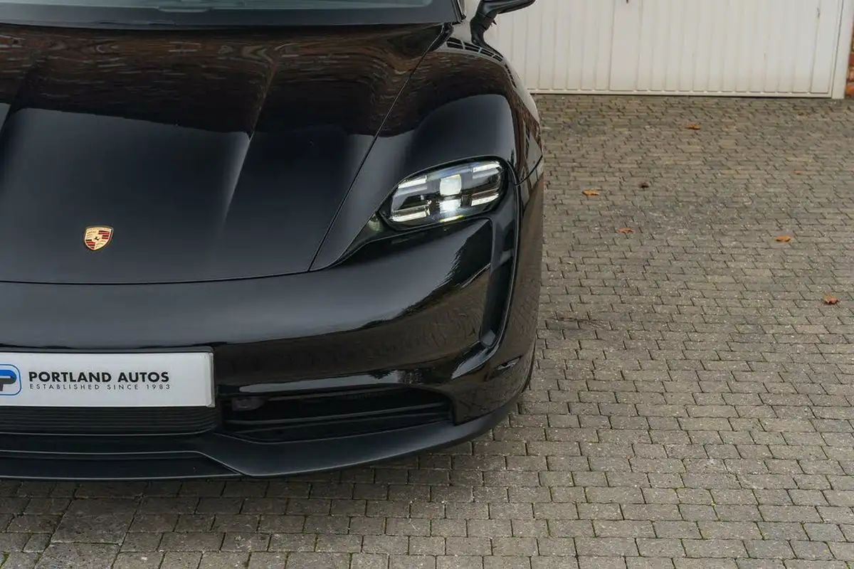 2022-porsche-taycan-e-base-408ps-big-9