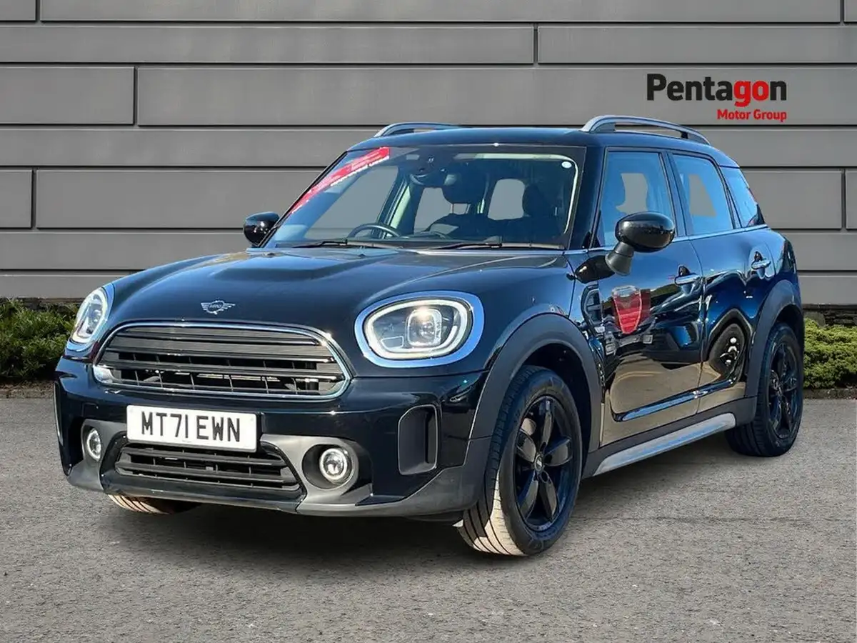 2021-mini-countryman-15-cooper-classic-big-2
