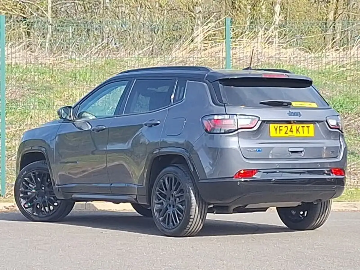 2024-jeep-compass-13-gse-s-big-1