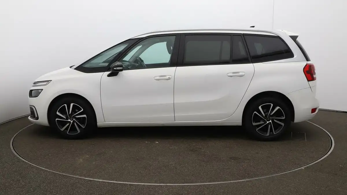 2022-citroen-grand-c4-spacetourer-12-puretech-sense-eat8-big-57