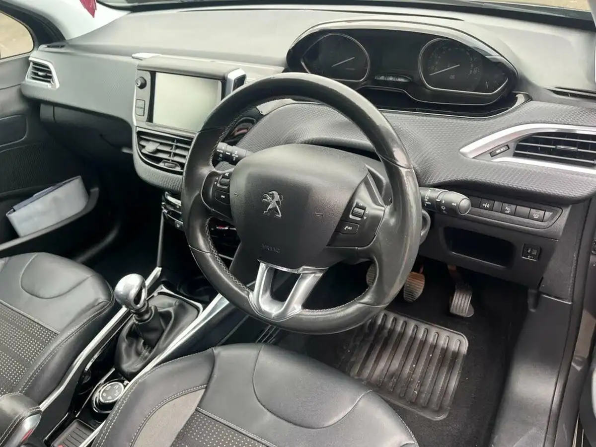 2014-peugeot-2008-crossover-16e-hdi-allure-115bhp-big-9