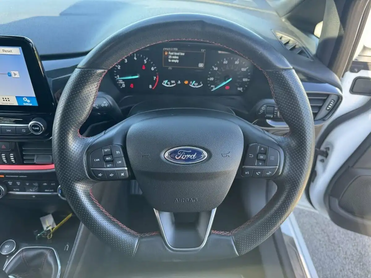 2019-ford-fiesta-10t-st-line-x-125ps-5d-big-39