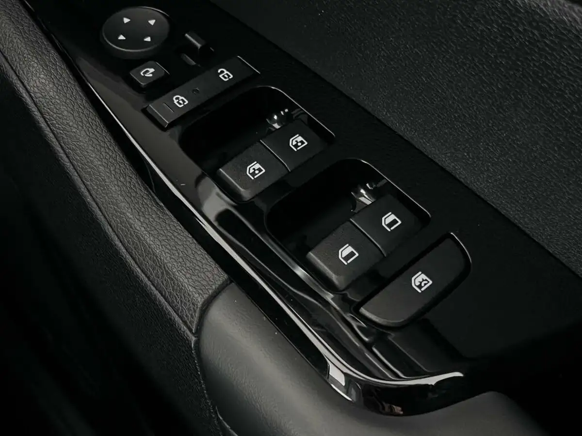 2022-kia-sportage-16-t-gdi-launch-edition-big-24