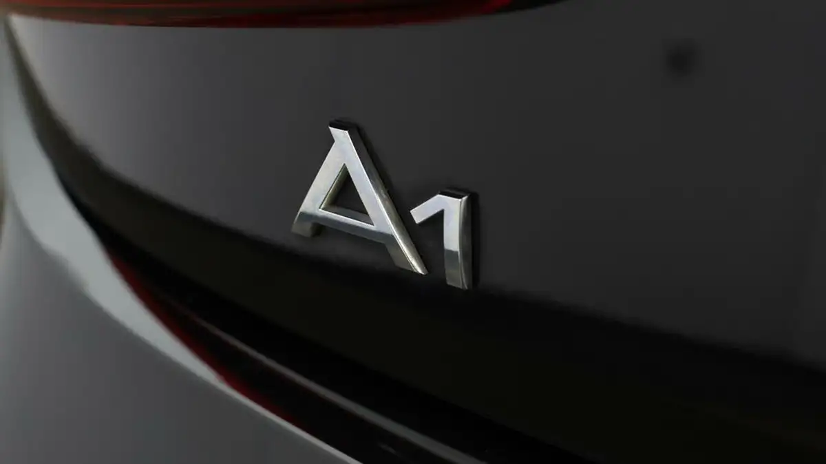2018-audi-a1-14-tfsi-s-line-nav-125ps-sportback-5d-big-20