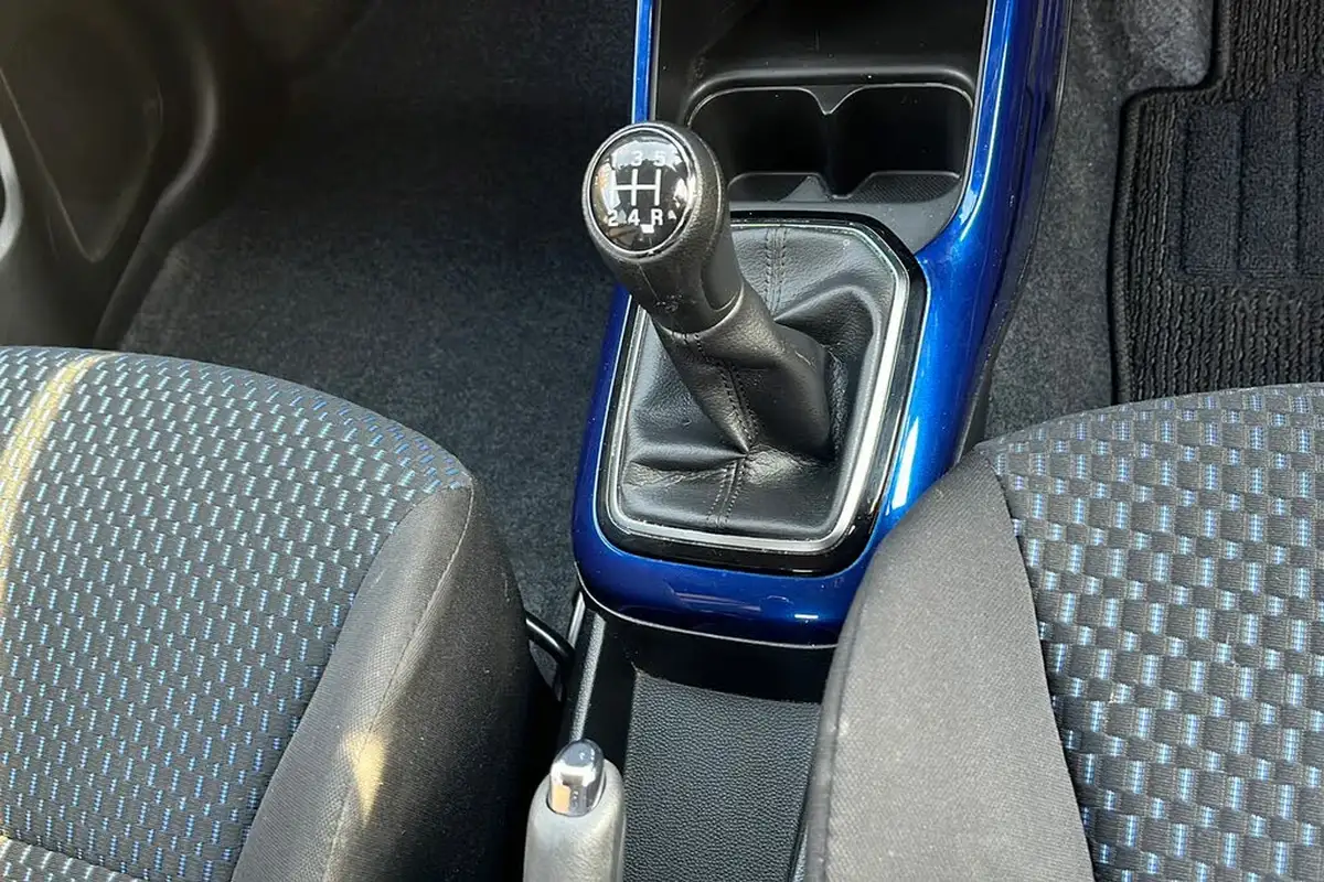 2022-suzuki-ignis-12-dualjet-sz5-big-13