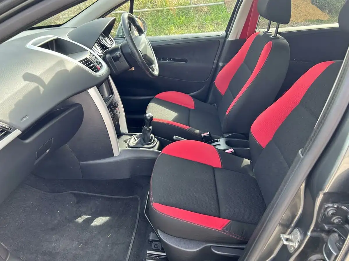 2012-peugeot-207-14-sportium-vti-95-5d-1397cc-big-13