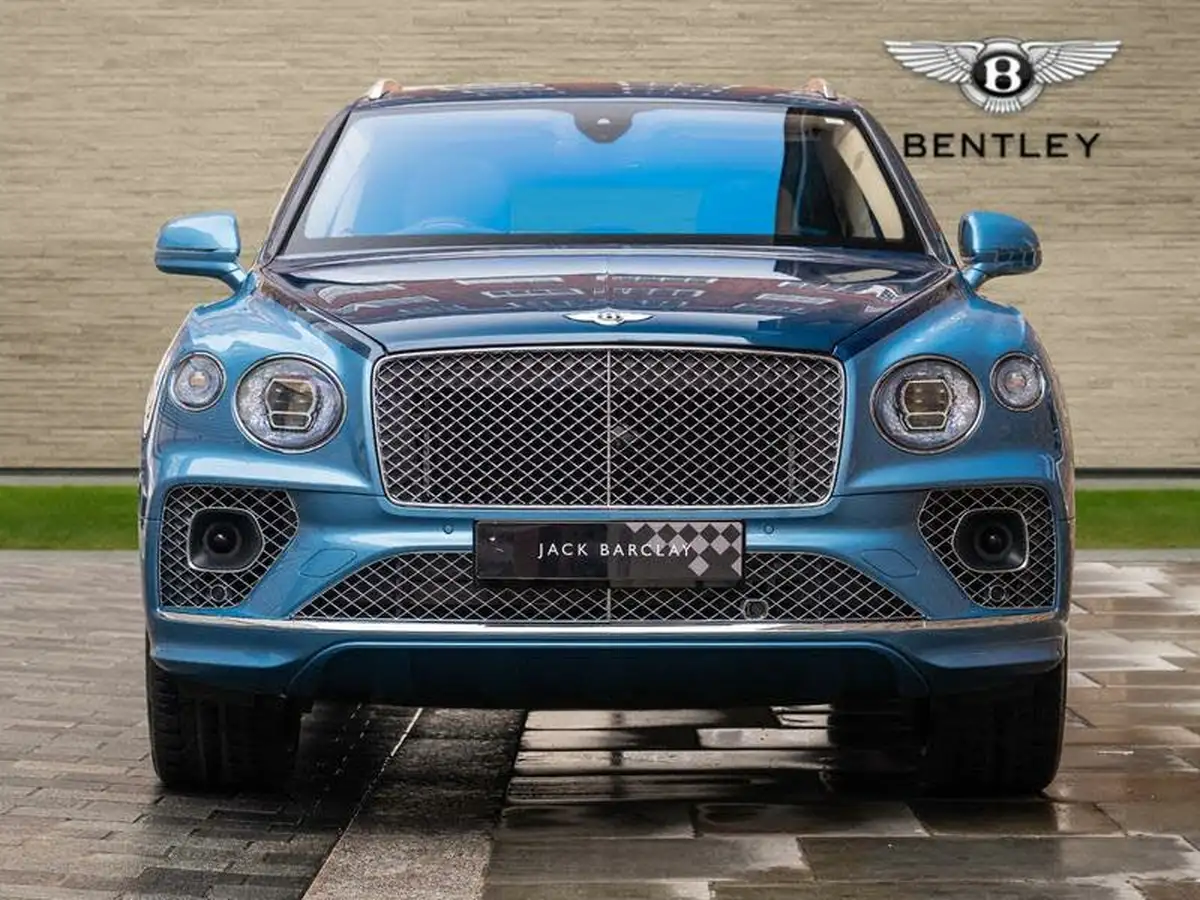 2022-bentley-bentayga-40-v8-big-8