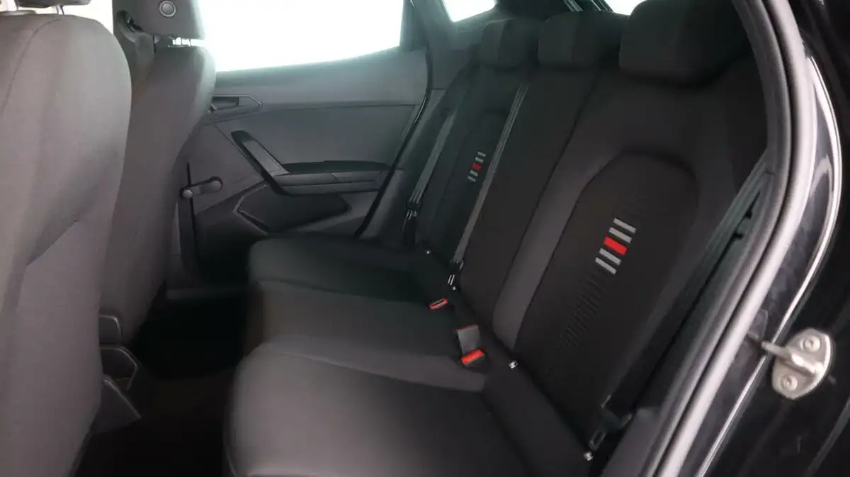 2020-seat-ibiza-10-mpi-fr-big-16