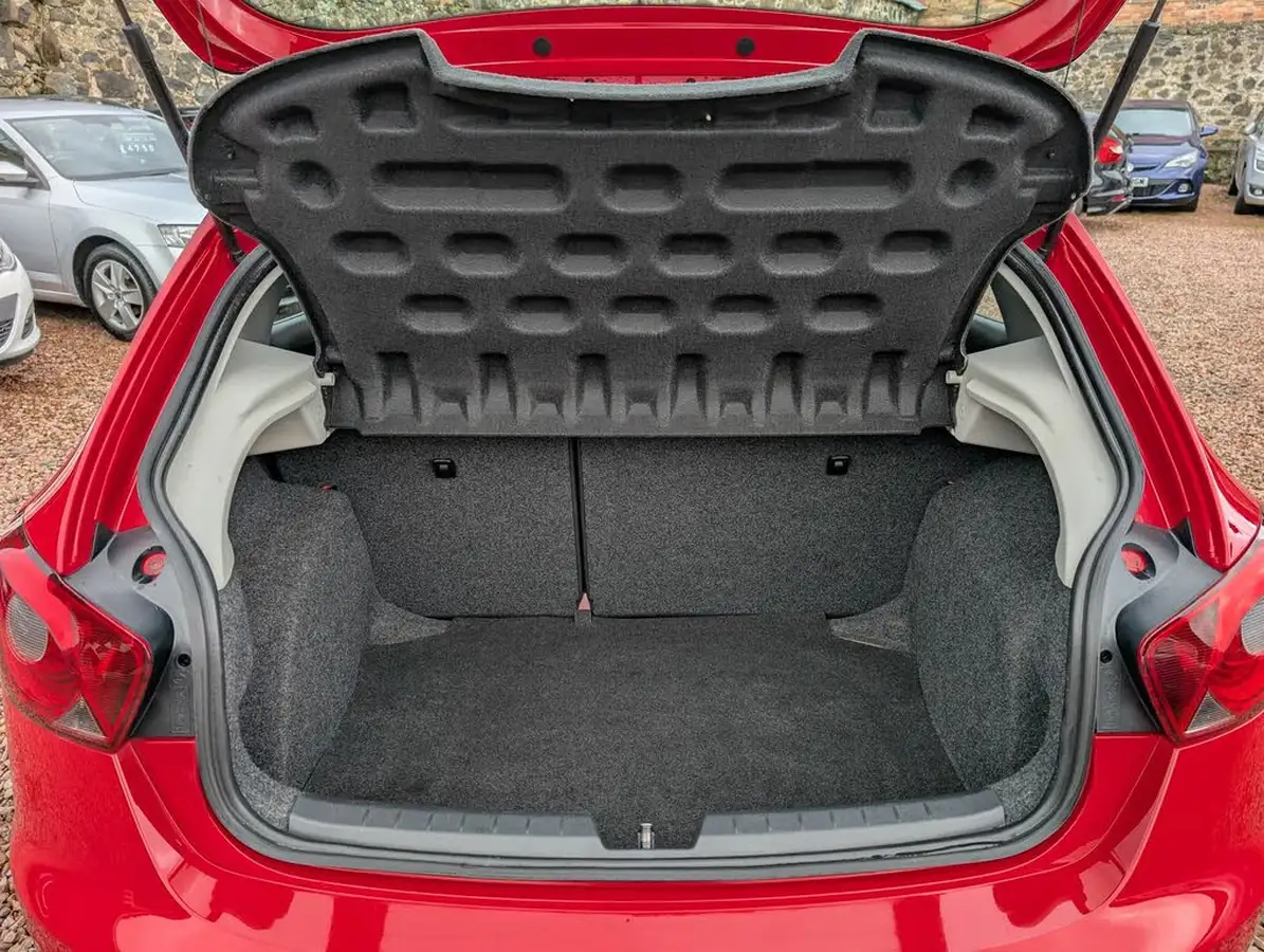2013-seat-ibiza-14-toca-16v-85ps-hatchback-5d-big-12