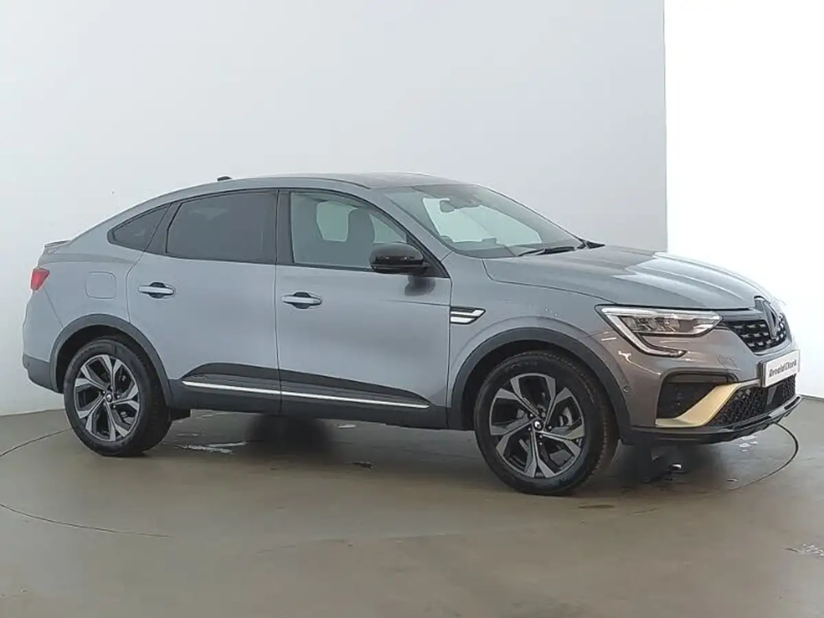 2023-renault-arkana-16-e-tech-engineered-big-11