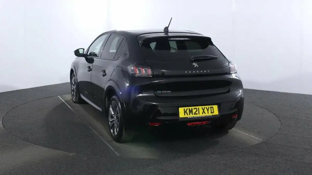 2021-peugeot-208-e-allure-premium-big-4