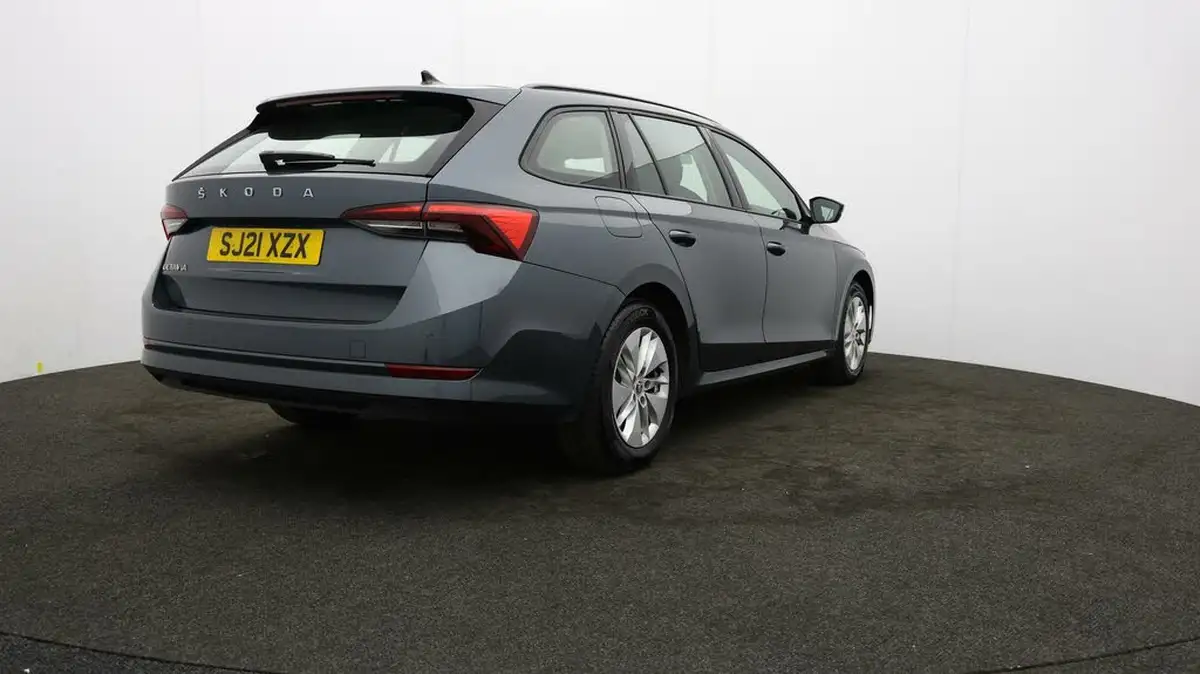 2021-skoda-octavia-10-tsi-se-technology-estate-big-75