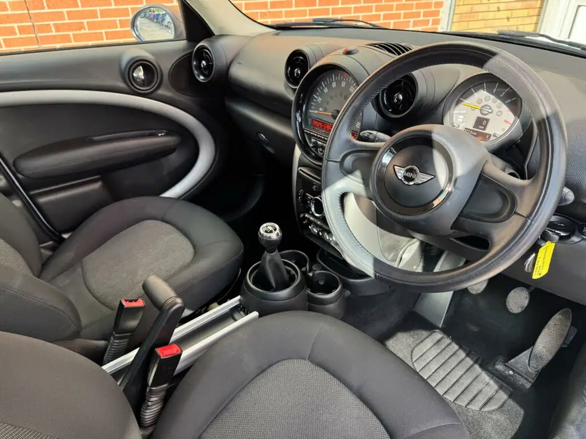 2015-mini-countryman-16-one-big-13