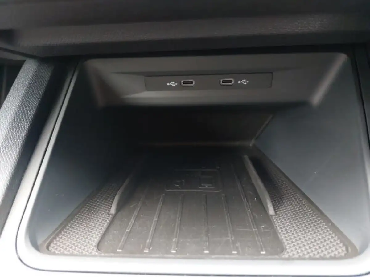 2024-cupra-leon-nf-15-etsi-v1-hatchback-big-16