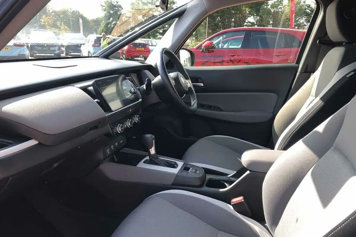 2022-honda-jazz-15-i-mmd-ex-109ps-big-1