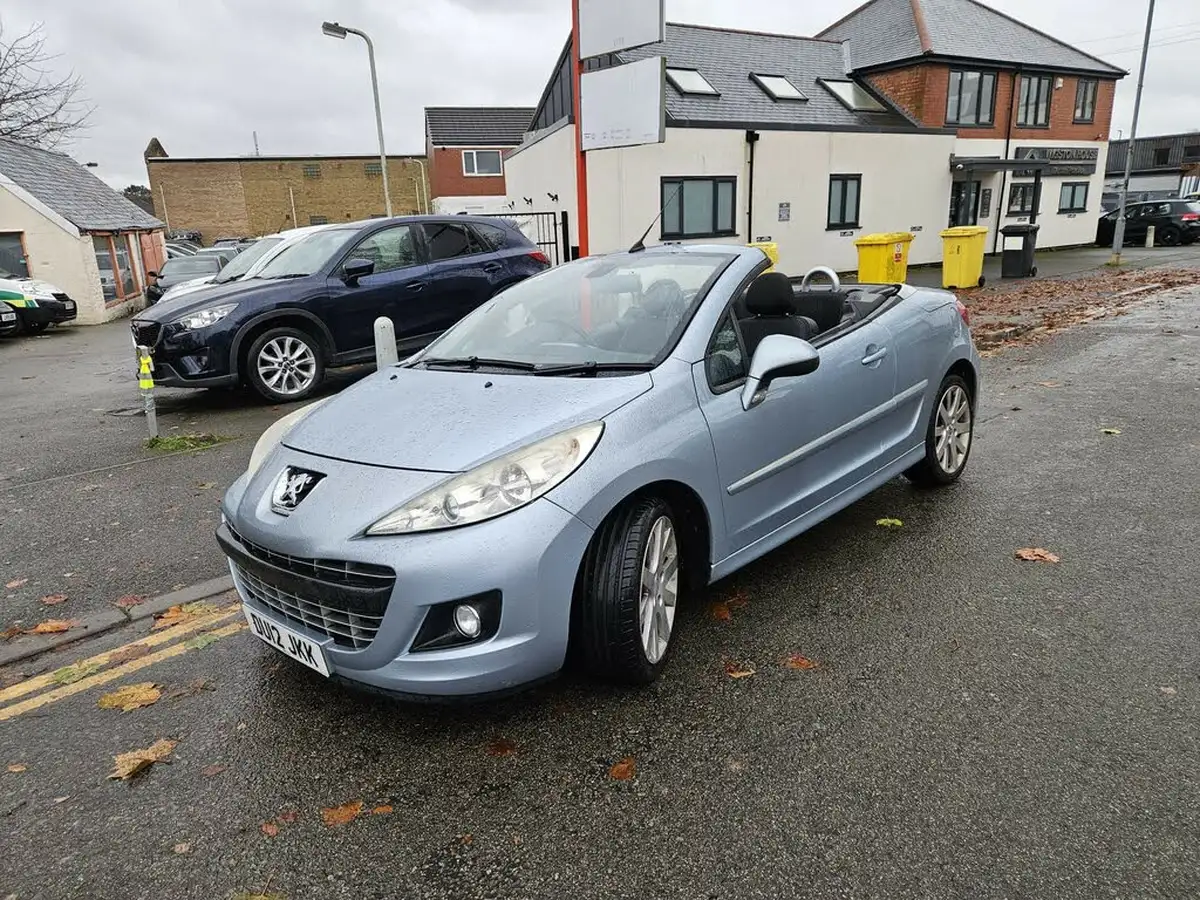 2012-peugeot-207-cc-16td-gt-big-10