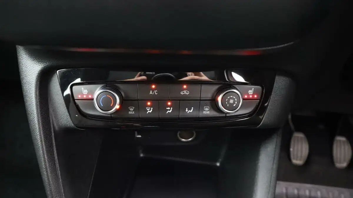 2020-vauxhall-corsa-12i-se-premium-big-12