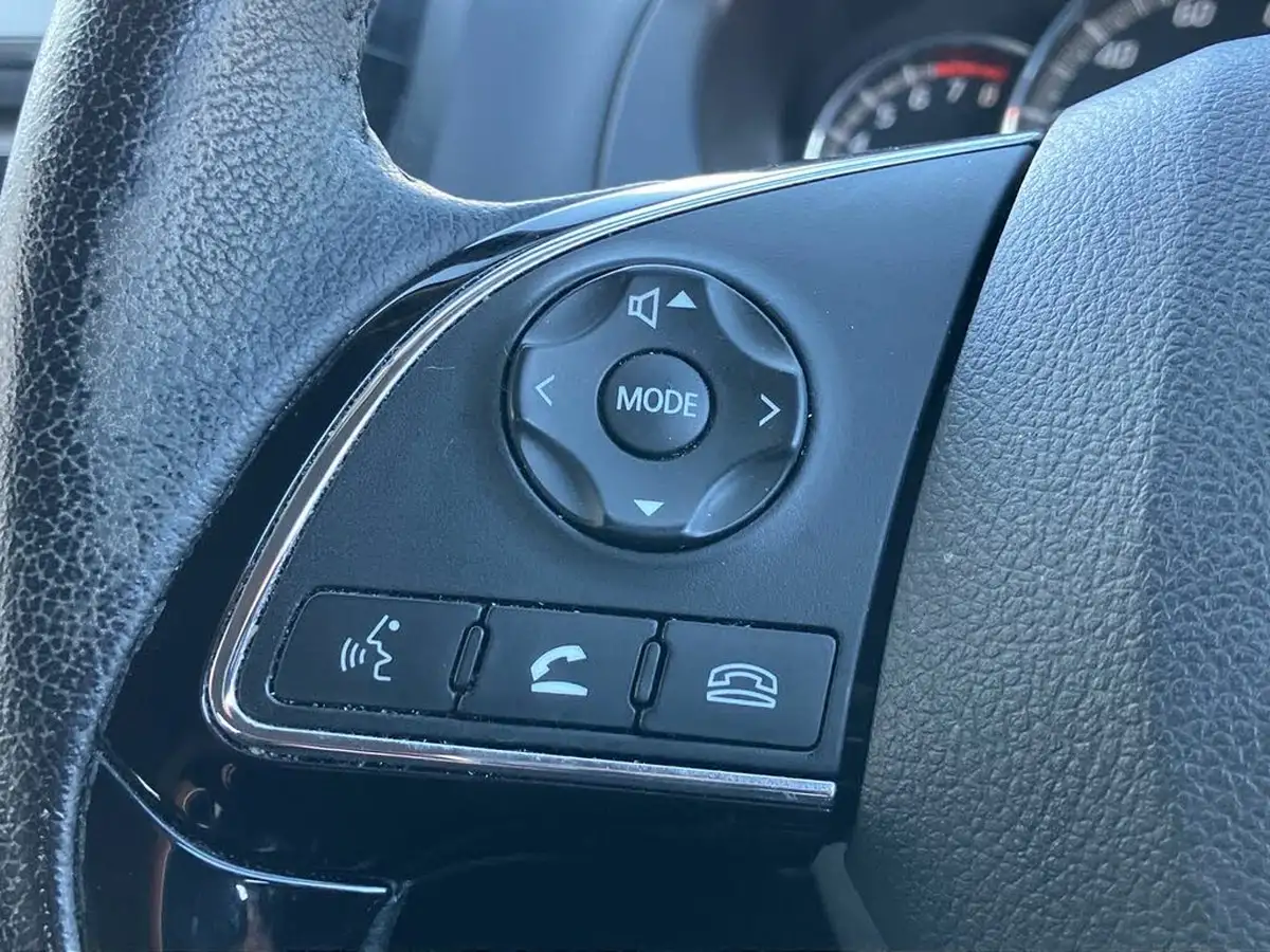 2017-mitsubishi-mirage-12-juro-leather-big-18