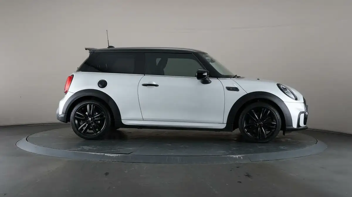 2021-mini-cooper-20-cooper-s-sport-hatchback-3d-big-51