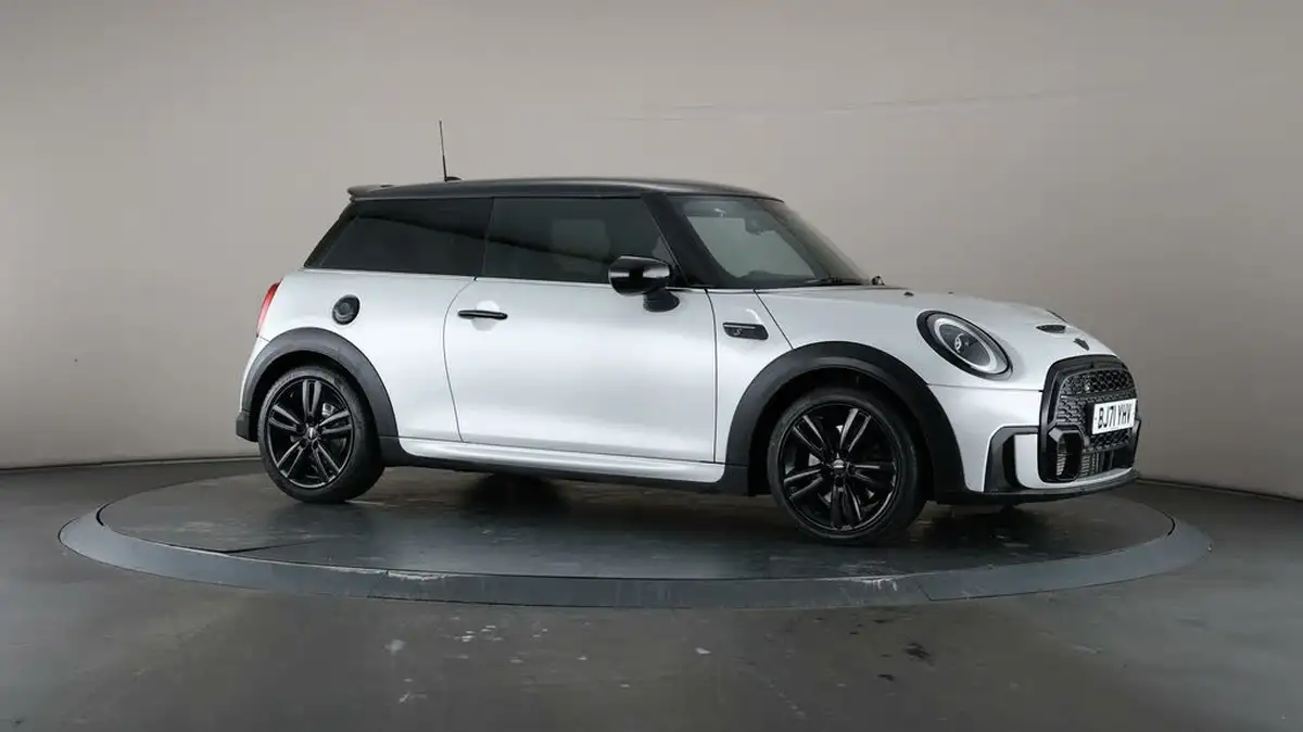 2021-mini-cooper-20-cooper-s-sport-hatchback-3d-big-47