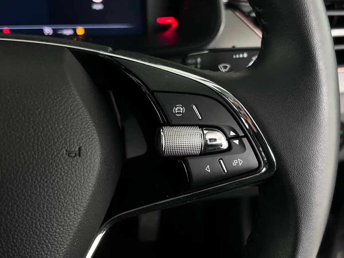 2022-skoda-kamiq-10-tsi-se-l-executive-111ps-big-17