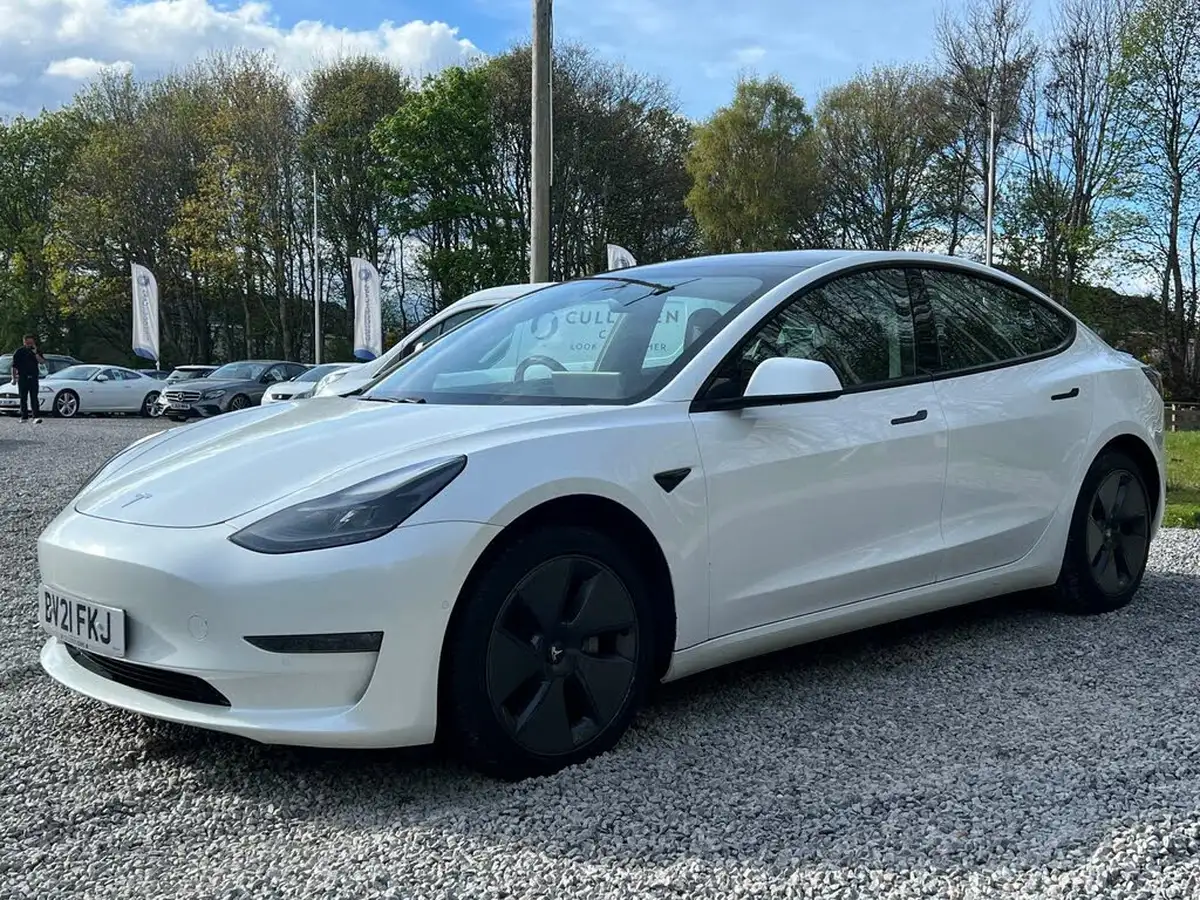 2021-tesla-model-3-e-long-range-4x4-big-6