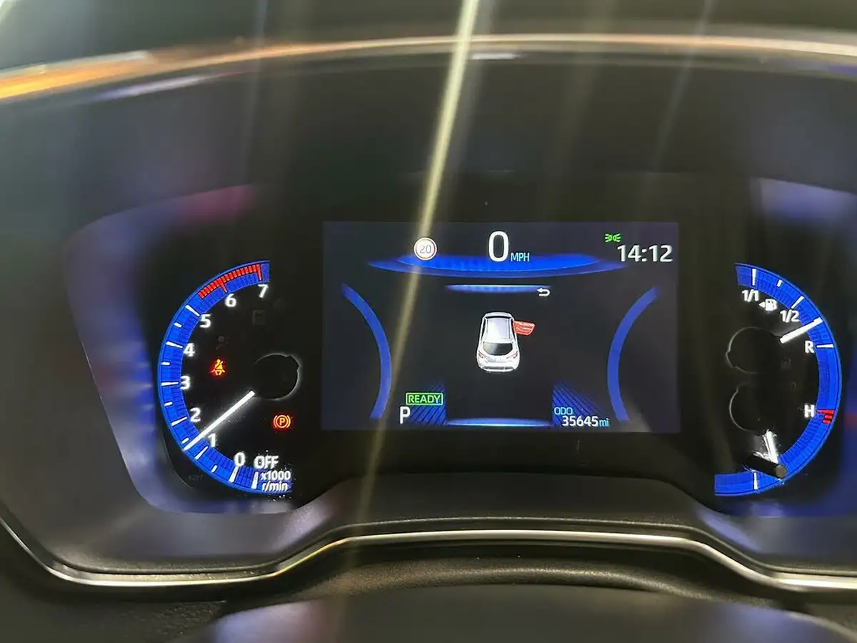 2021-toyota-corolla-18-vvt-i-excel-panoramic-rooftrk-hatchback-big-14