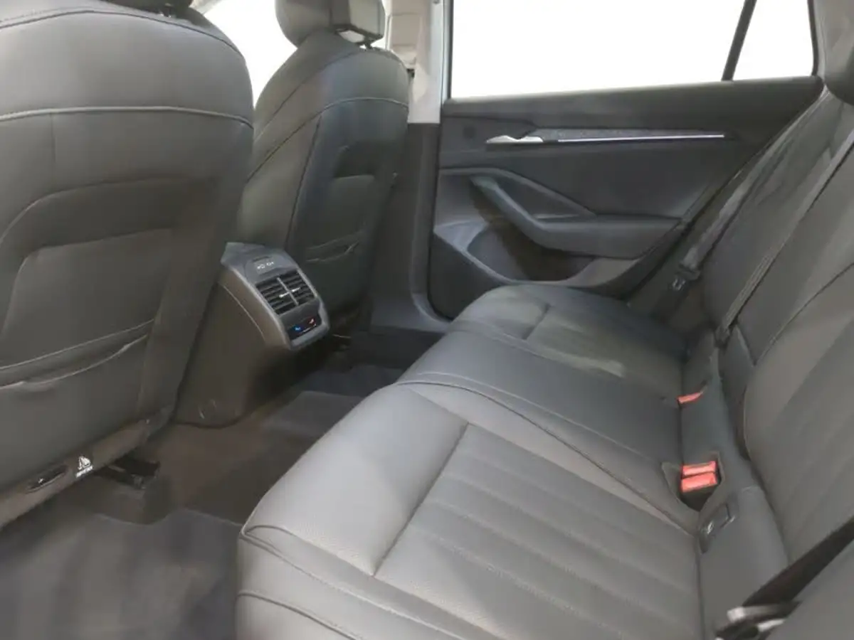 2024-skoda-superb-20tdi-se-l-150ps-scr-estate-dsg-big-5