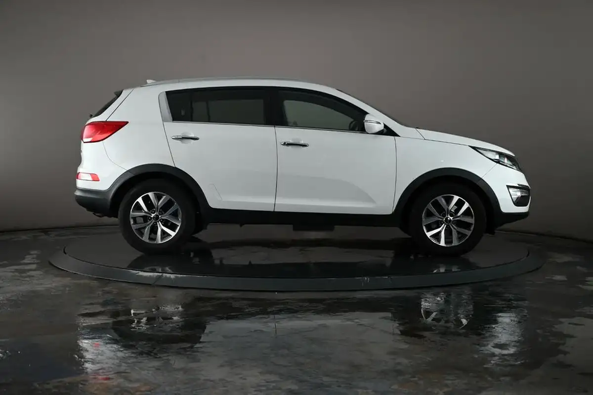 2014-kia-sportage-16-white-edition-big-24