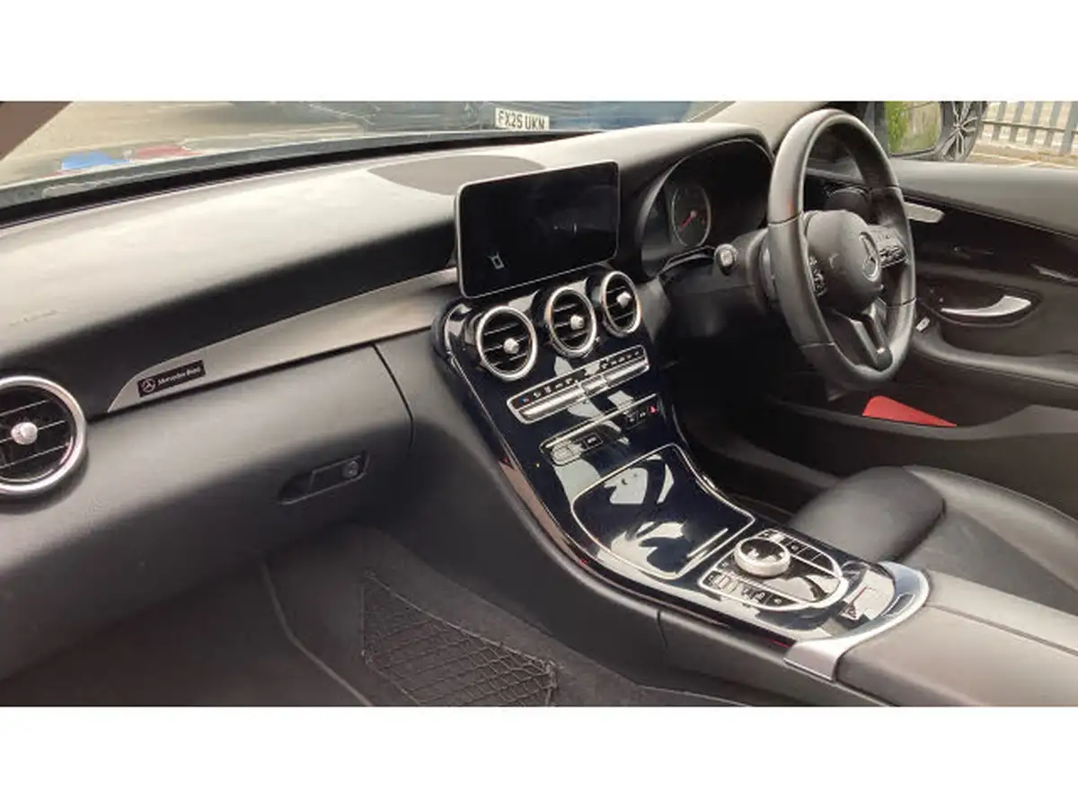 2019-mercedes-benz-c-class-20d-c220d-se-ss-saloon-4d-big-8
