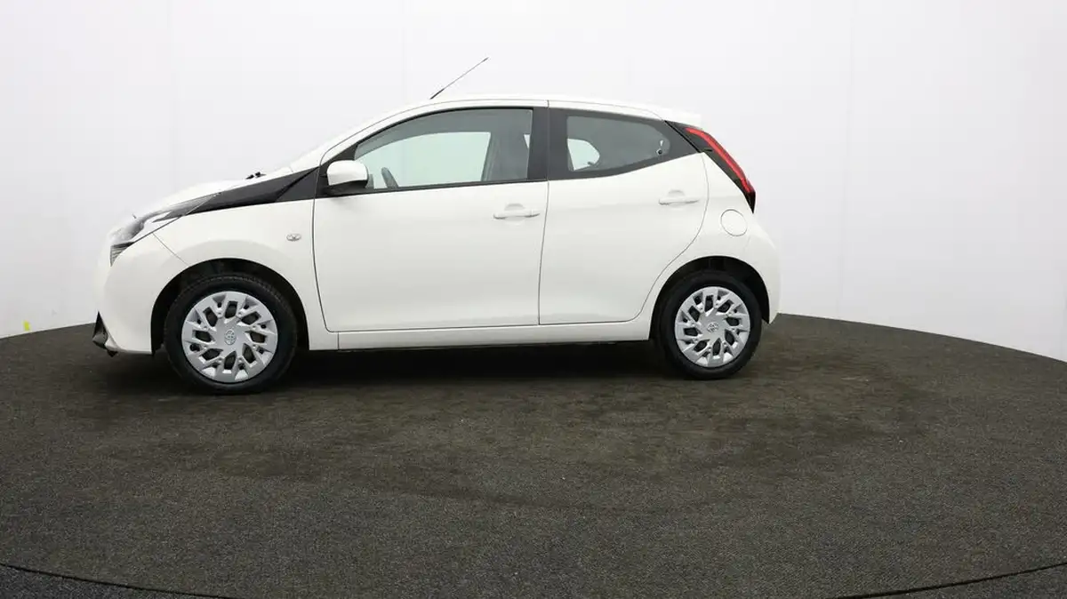 2020-toyota-aygo-10-vvt-i-x-play-big-58